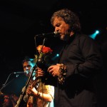 calexico #08 - Joey Burns, Salvador Duran with roses